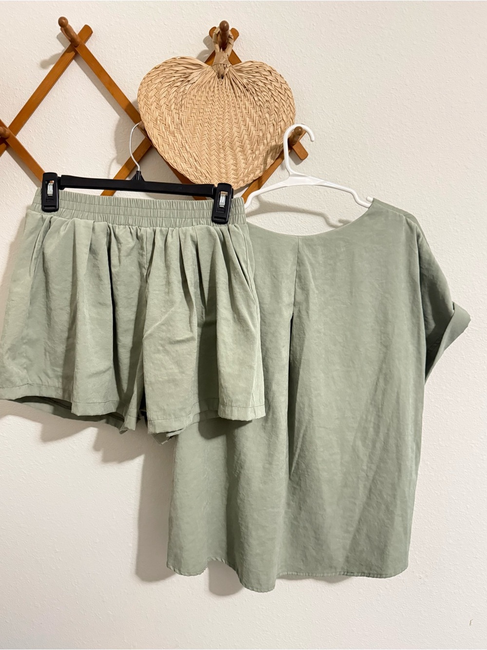 Klesis Sage Green Relaxed Top and Short Set - Picture 2 of 3